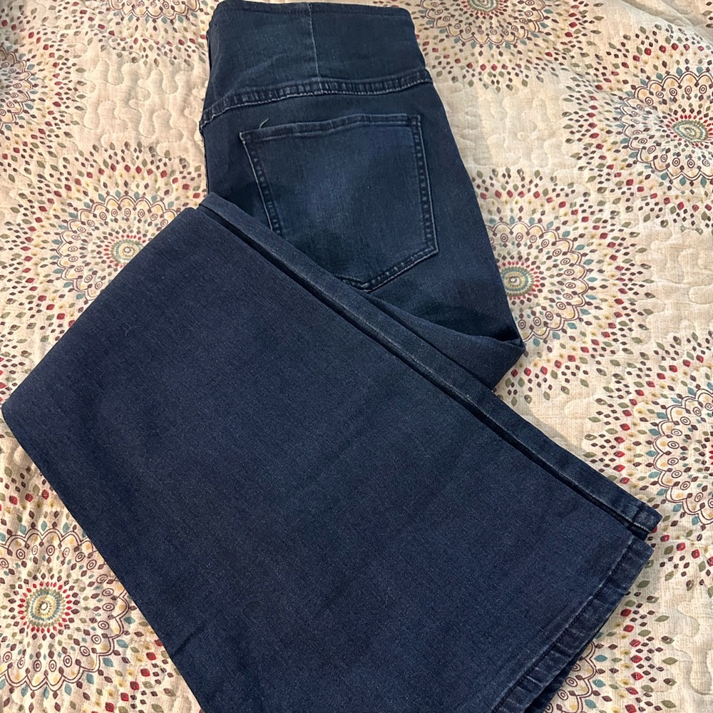 Free People flare jeans. Elastic waist form fit stretchy pull on style, size 12